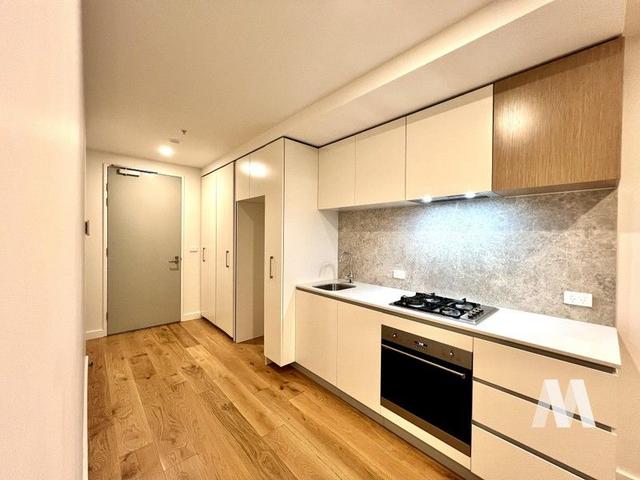 214/15-31 Batman Street, VIC 3003