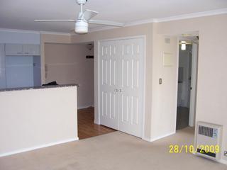 Lounge (2011-11-15)