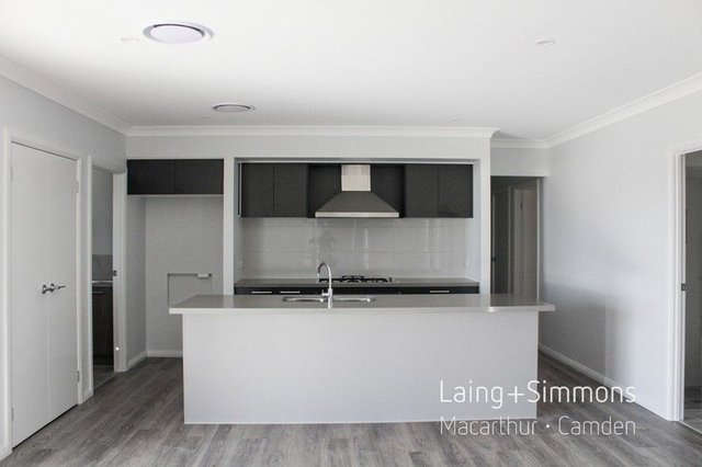 9 Mulberry Street, NSW 2571