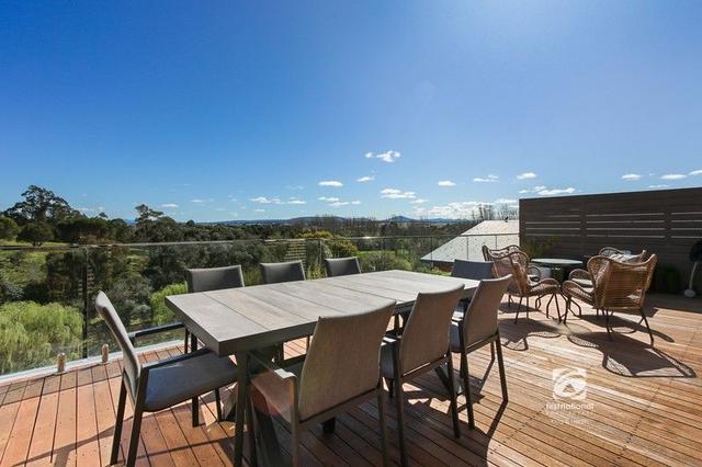 35 Harnham Drive, VIC 3875