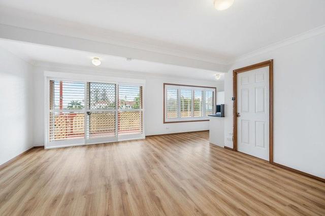 1/4 Arncliffe Avenue, NSW 2444