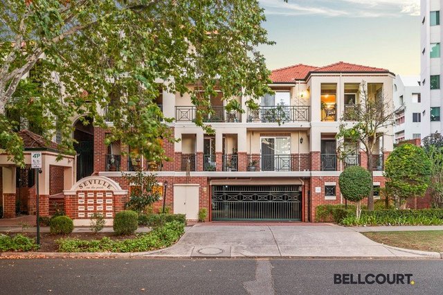 11/8 Stone Street, WA 6151