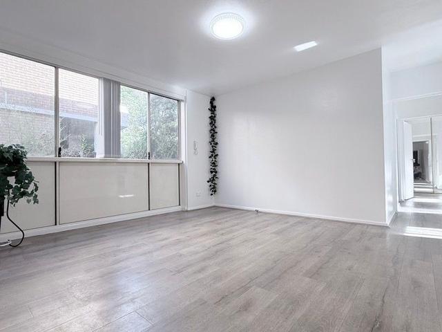 1/11 Russell Street, NSW 2135