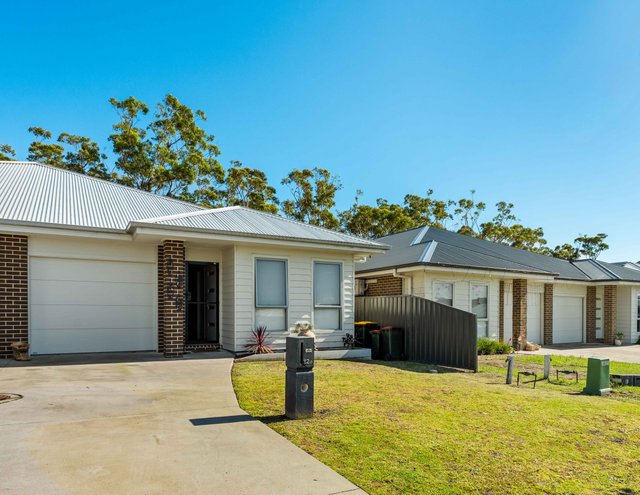 12A Lancing Avenue Sussex Inlet, NSW 2540