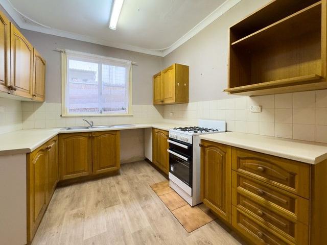 4 Jameson Street, WA 6012