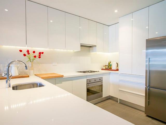 37/5-13 Hutchinson Street, NSW 2010