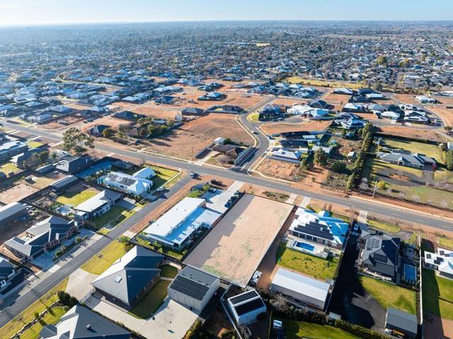 577 Riverside Avenue, VIC 3500