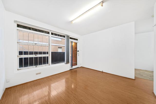 2/21 Lyons Street, NSW 2135