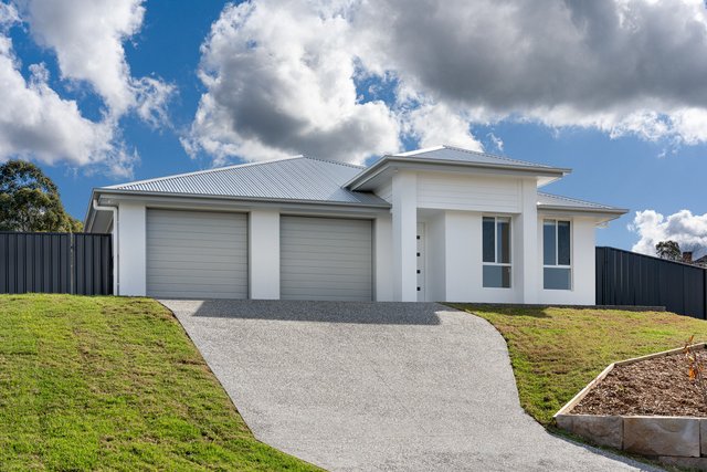 1/23 & 2/23 Beaufort Avenue, NSW 2325