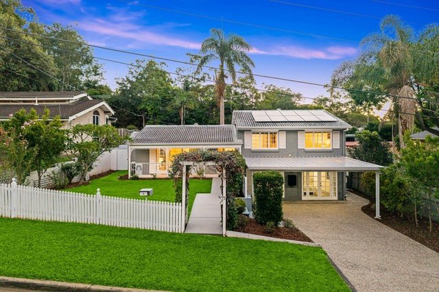 5 Stardust St, QLD 4069