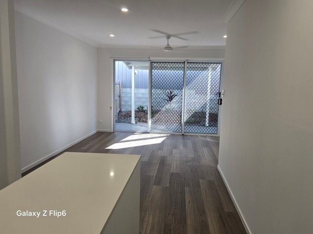 9/8 Taylor Place, QLD 4156