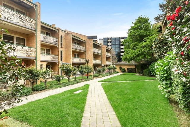 126/33 Currong Street South, ACT 2612