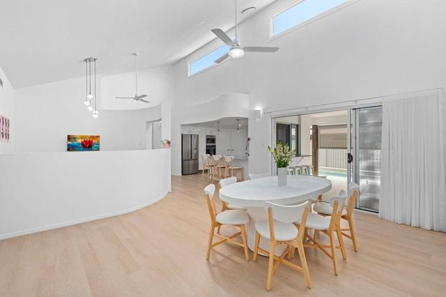 74 Morris Circuit, QLD 4164