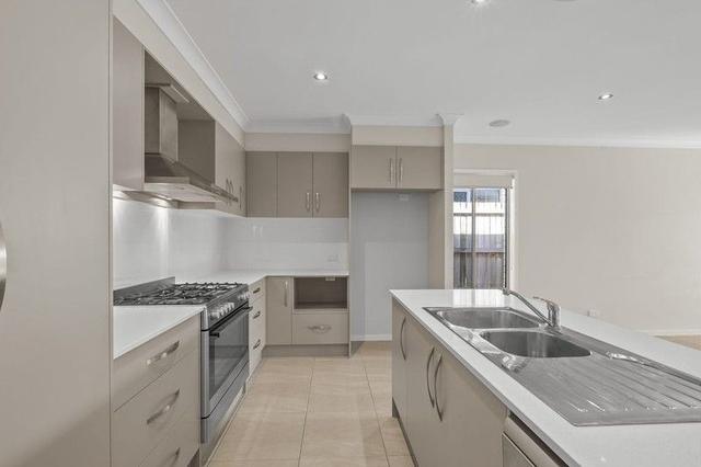 5 Tanzanite Avenue, QLD 4133