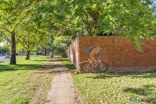 Streetscape (2017-11-01)