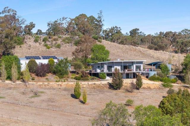 29 Valley Road, VIC 3444