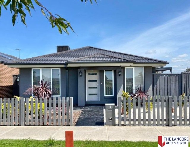 2 Drop Walk, VIC 3024