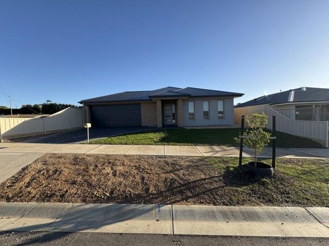 3 Railview Street, VIC 3658