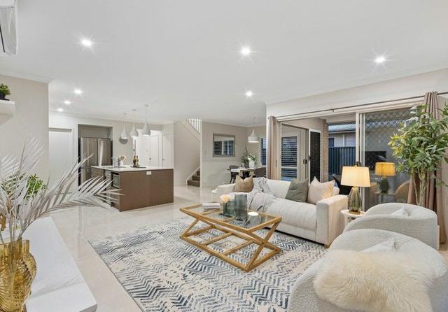 70 Valley Circuit, QLD 4112