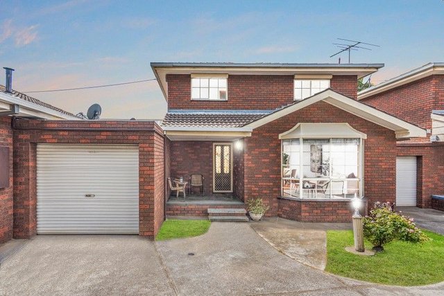 2/15 Mont Albert Road, VIC 3220