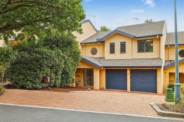 5 Domain Street, ACT 2913