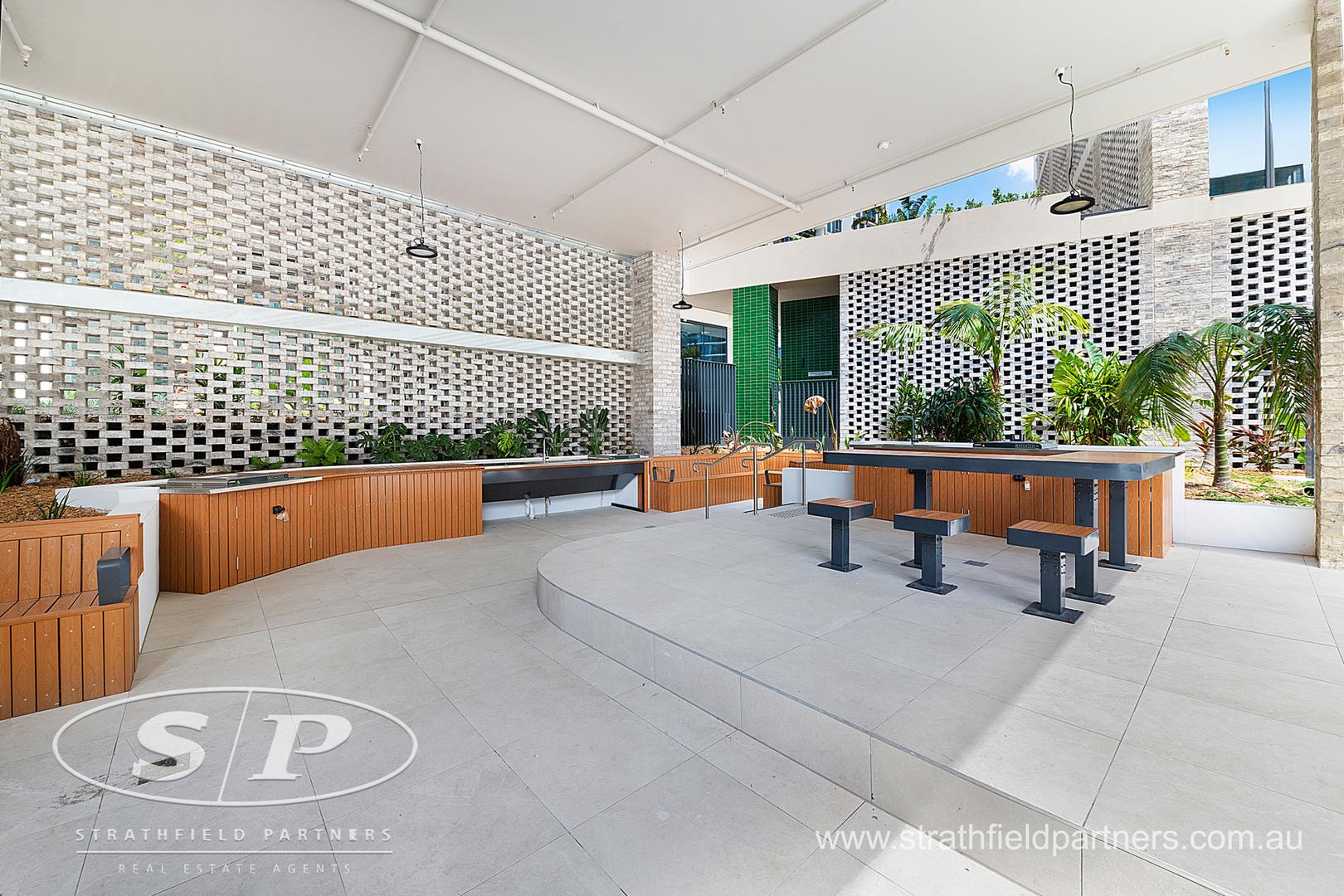 https://images.allhomes.com.au/property/photo/db98d218999dad46b4c8d0732f2899ab_hd.jpg