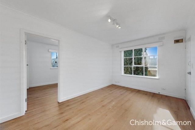 8/229 Dow Street, VIC 3207