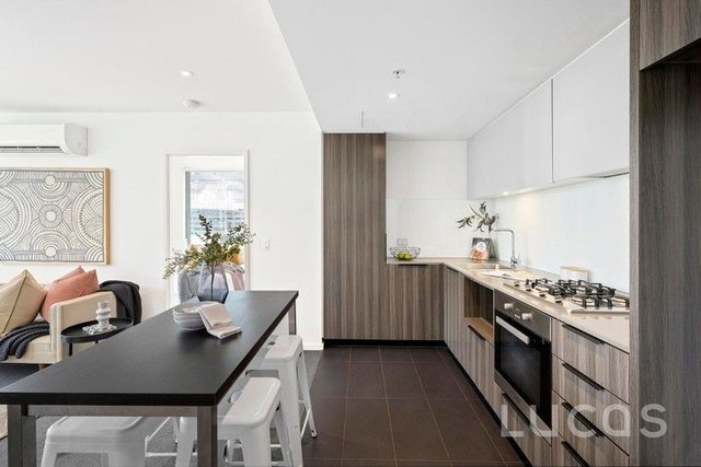 1005E/888 Collins Street, VIC 3008