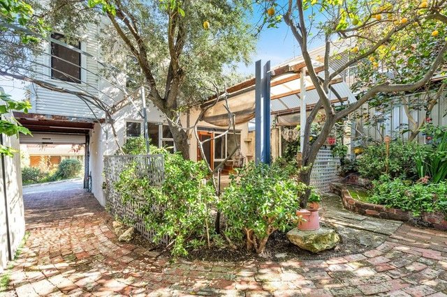 10 Trusting Lane, WA 6162