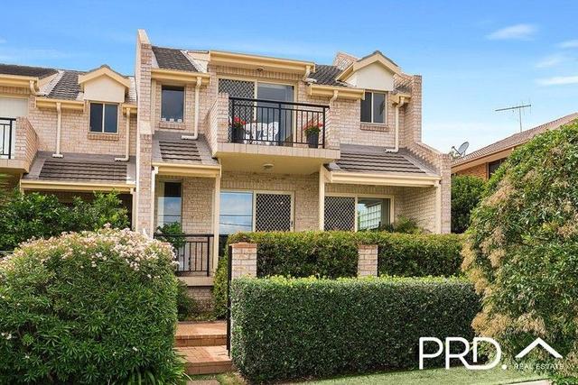 4/837 Henry Lawson Drive, NSW 2213