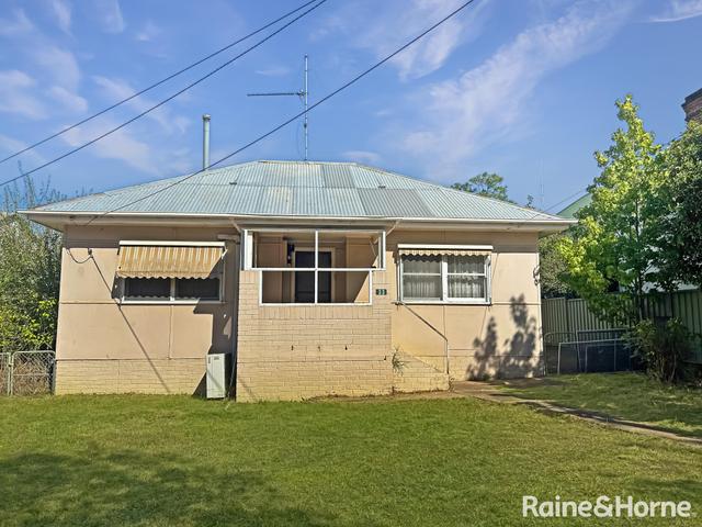 33 Weddin Street, NSW 2810