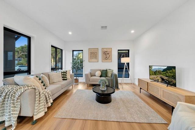 1/11 Ambleside Crescent, VIC 3806