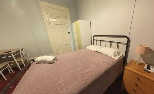 3/137 East St, NSW 2700