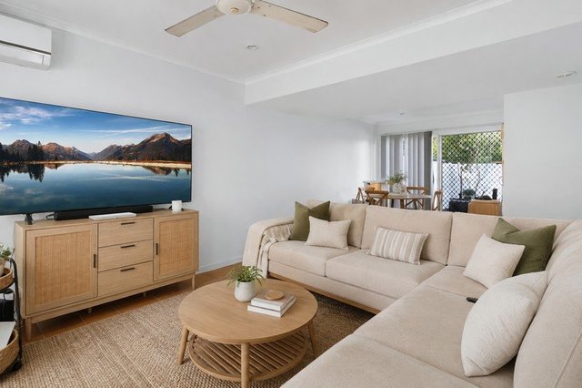 5/6 Station Road, QLD 4505