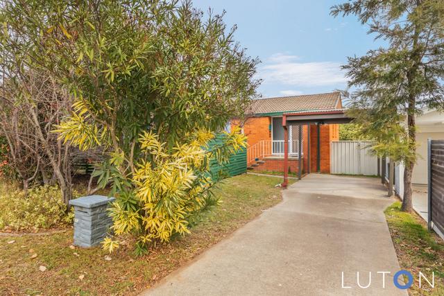 9 Adinda Street, ACT 2611