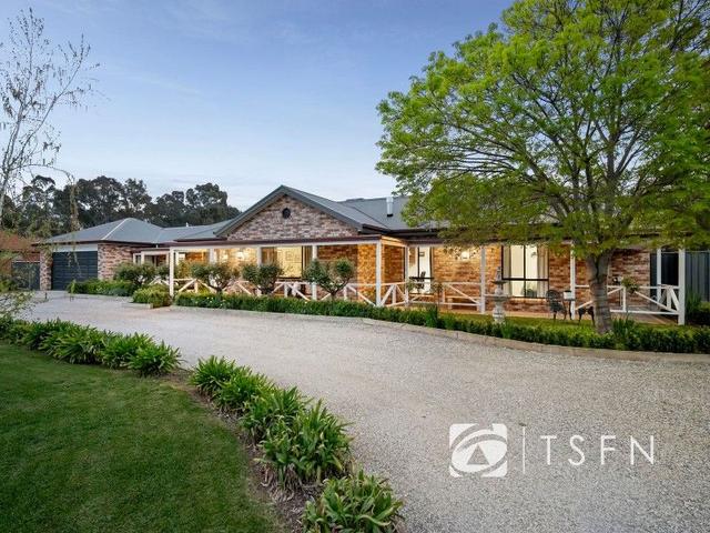 3 Woodlea Close, VIC 3551