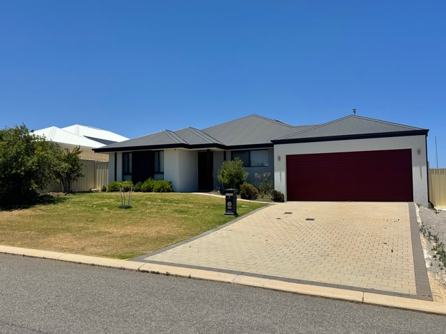8 Moorings Loop, WA 6530