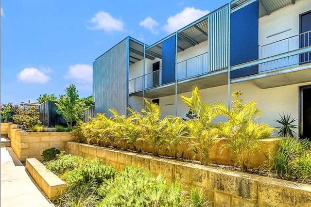 17/402 Carrington Street, WA 6163