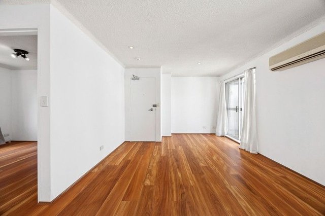 9/5 Sturdee  Parade, NSW 2099