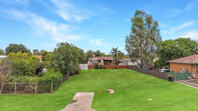 1 Hillam Avenue, NSW 2390