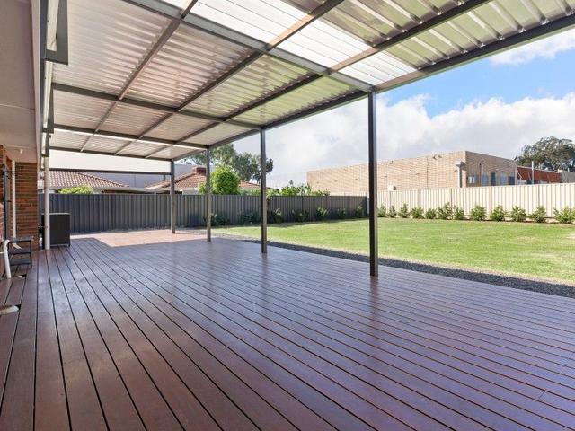 8 Tooting Street, WA 6107