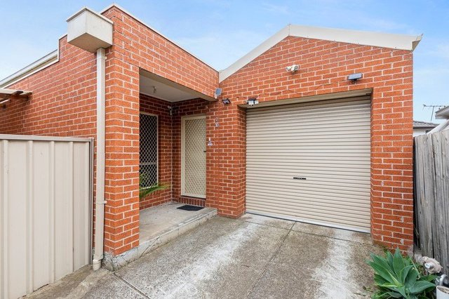 2/10 Camdale Parade, VIC 3021