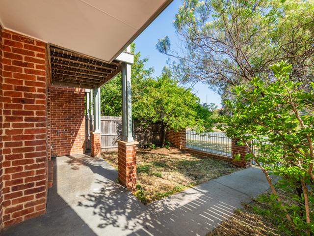 338 Anthony Rolfe Avenue, ACT 2912