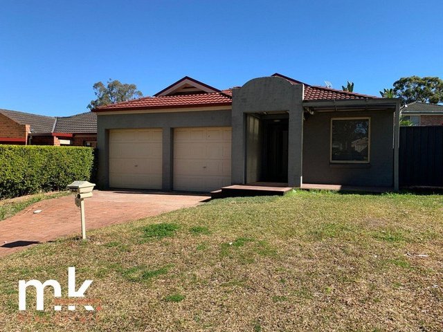 14 Orton Place, NSW 2567