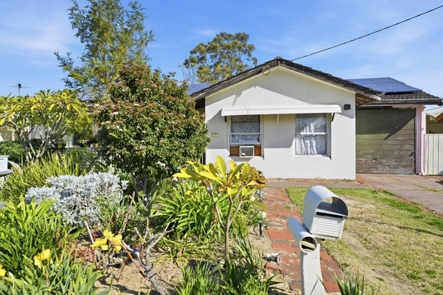 22 Amanda Drive, WA 6111