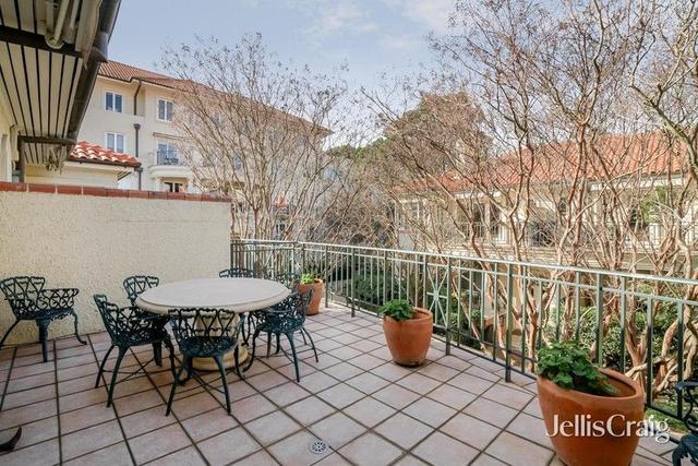 34/12 Copelen Street, VIC 3141