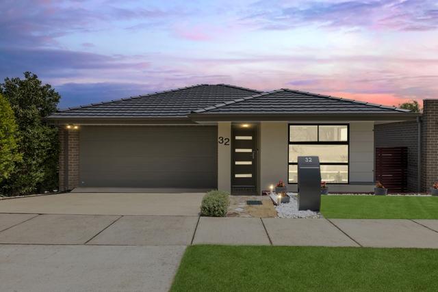 32 Cocoparra Crescent, ACT 2911