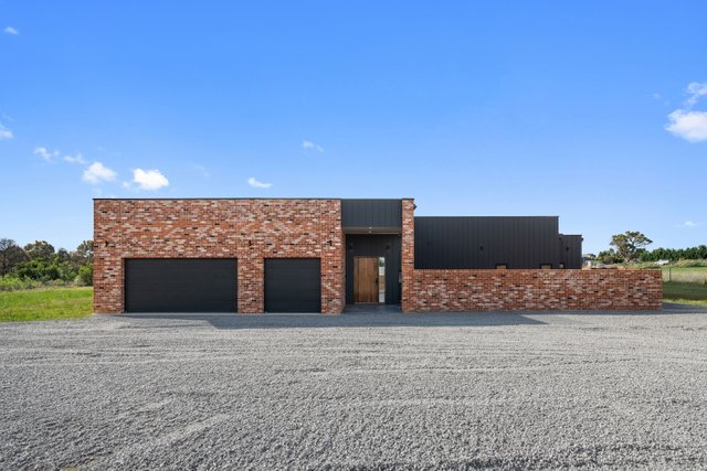 25 Malbec Drive, NSW 2582