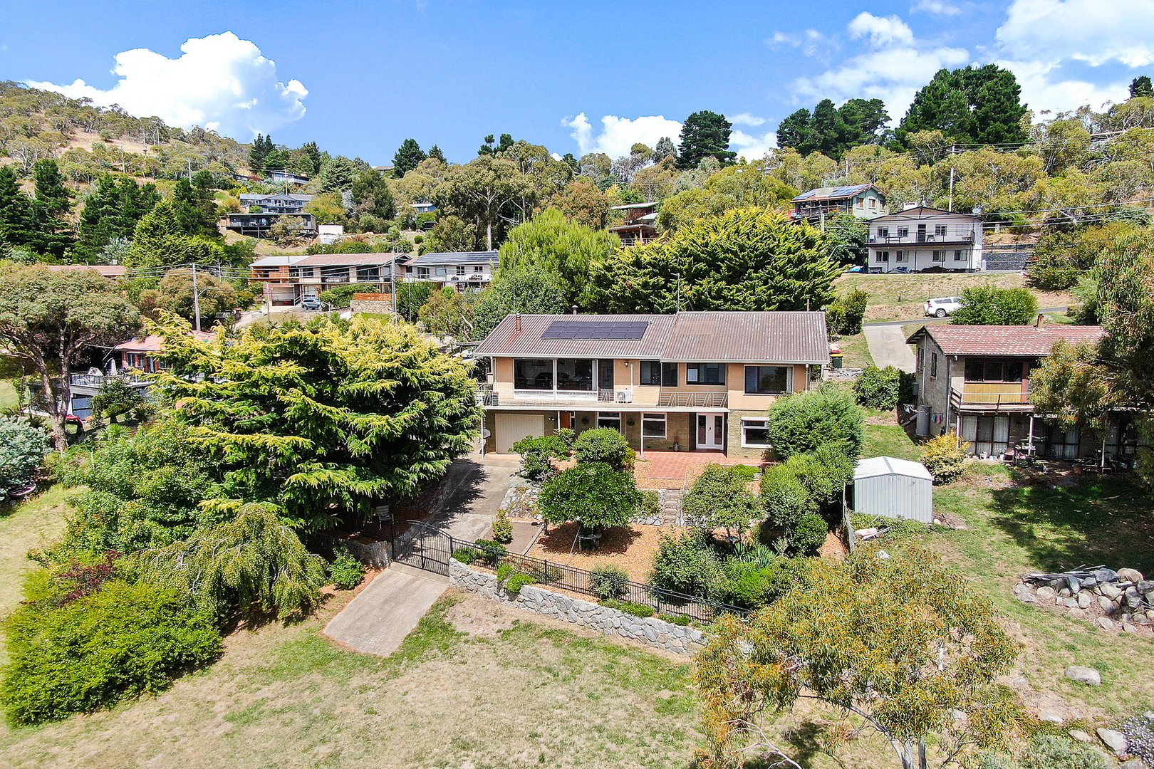 9 Rushes Bay Avenue, East Jindabyne NSW 2627 Allhomes