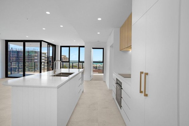 702/14 Twenty Eighth Avenue, QLD 4221